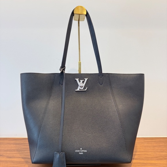 SOLD ❌Louis Vuitton Calfskin Cabas Lockme tote in Black - Picture 12 of 13